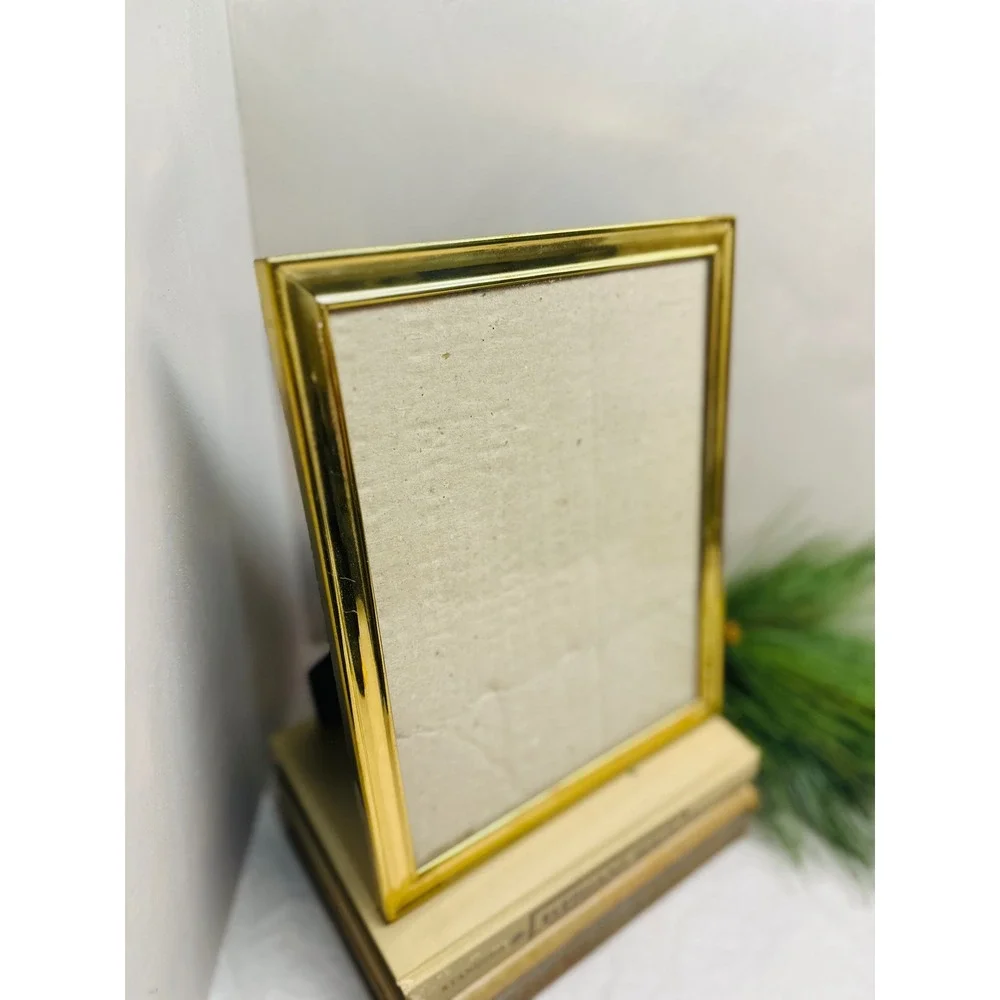 Vintage Brass Picture Frame 8x10 Tabletop Wall Mount Classic Minimalist - Picture 2 of 7